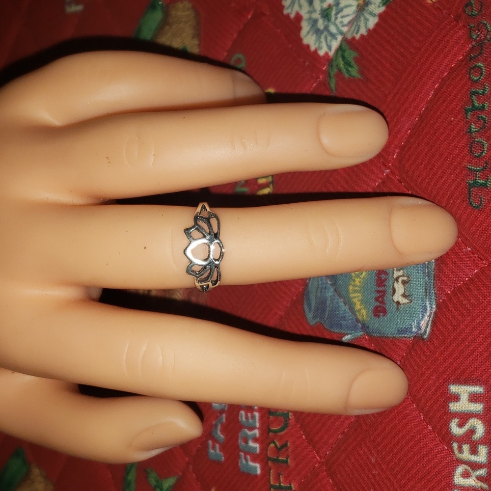 Lotus Ring